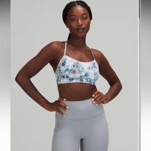 Lululemon Flow Y Bra Nulu *Light Support, A–C Cups